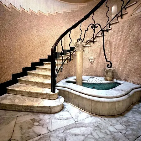 Design Loft In The Heart Of جنوة