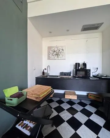 Design Loft In The Heart Of جنوة